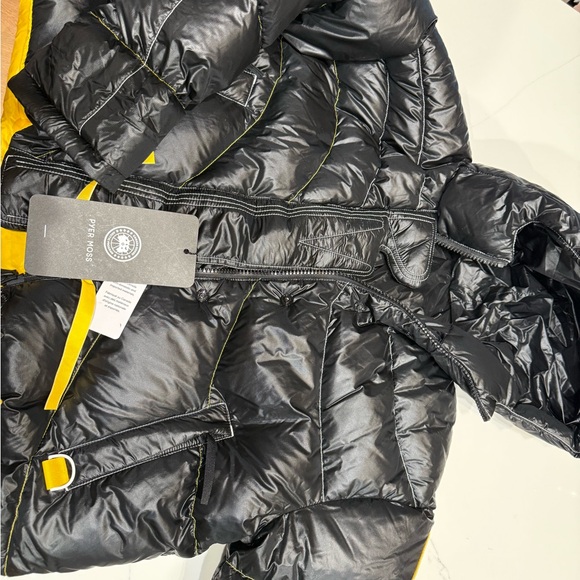 Canada Goose x Pyer Moss Collection Crop Wave down reversible puffer in size M - Picture 11 of 12